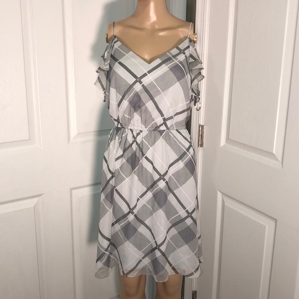 BCBGeneration Grey Print Dress. NWT. L